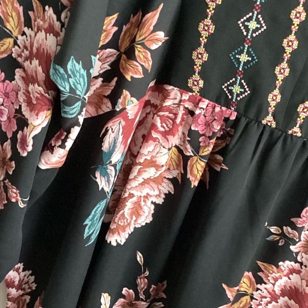 \Style & Co\ NWT Floral Embroidered Blouse - Picture 6 of 16